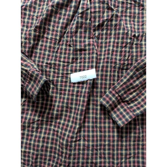 Cinch Long Sleeve Button Down Shirt Men's Size Medium Red Plaid - Picture 9 of 9